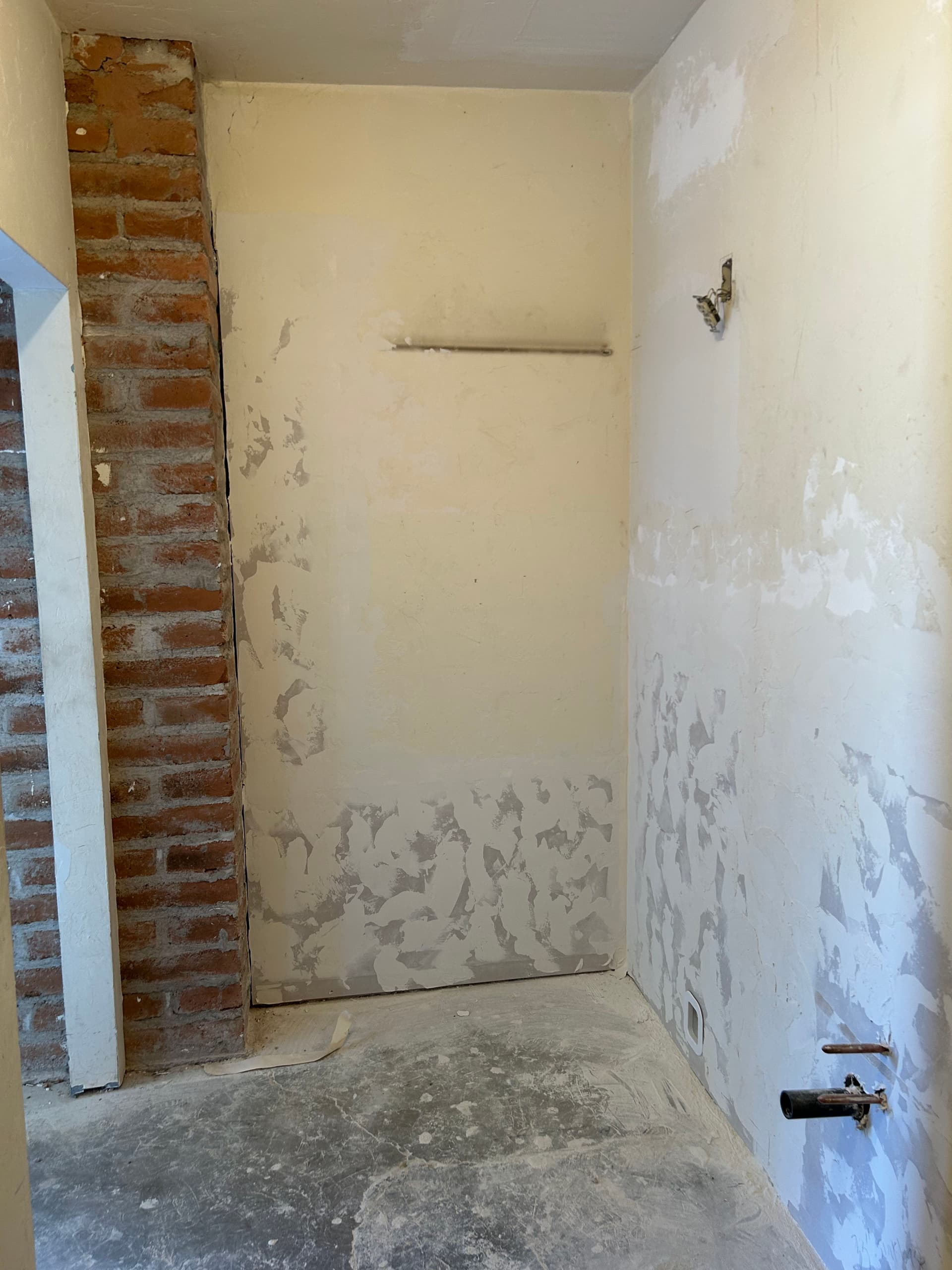 Gallery photos for Sink and Faucet Installation for a Laundry Room Makeover: Image #4